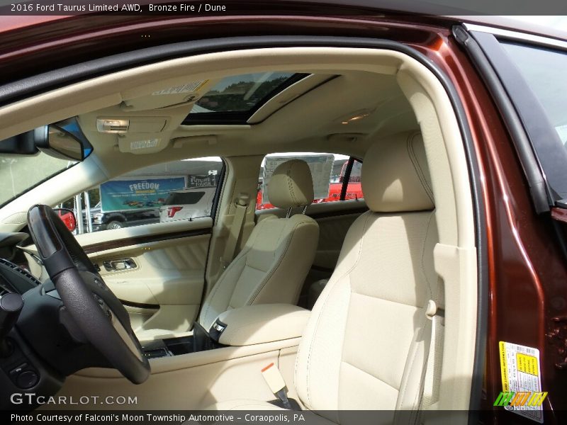 Front Seat of 2016 Taurus Limited AWD