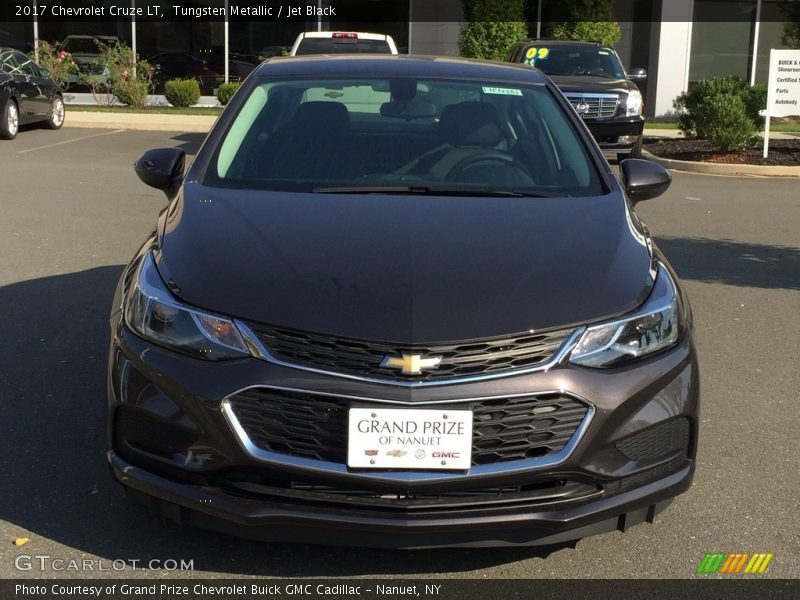 Tungsten Metallic / Jet Black 2017 Chevrolet Cruze LT