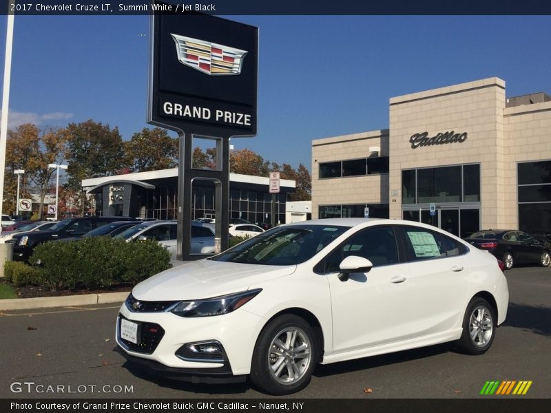 Summit White / Jet Black 2017 Chevrolet Cruze LT