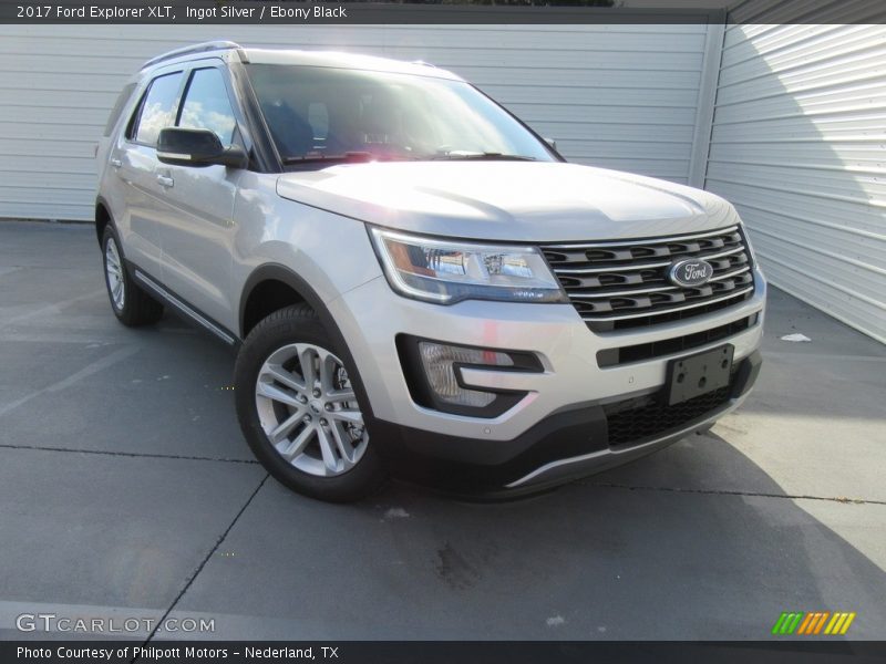 Ingot Silver / Ebony Black 2017 Ford Explorer XLT