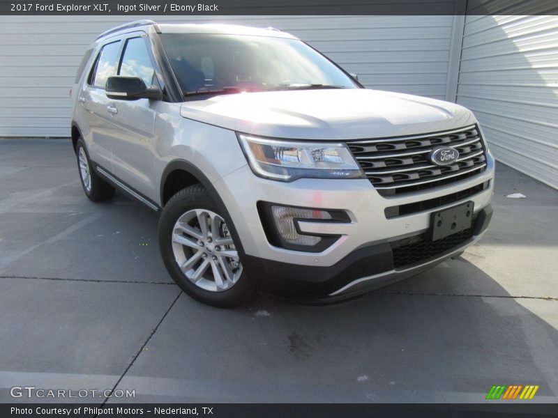 Ingot Silver / Ebony Black 2017 Ford Explorer XLT