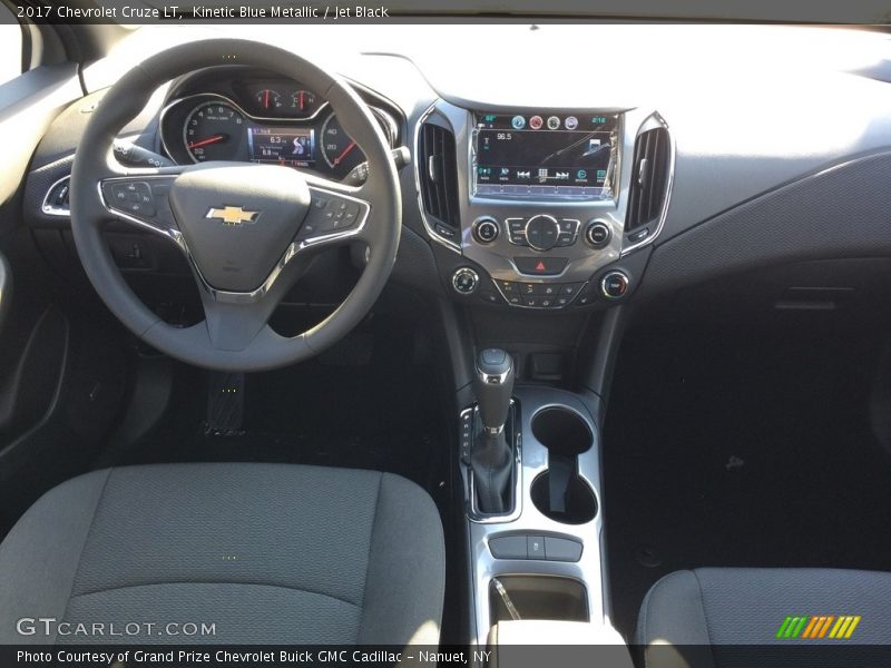Kinetic Blue Metallic / Jet Black 2017 Chevrolet Cruze LT