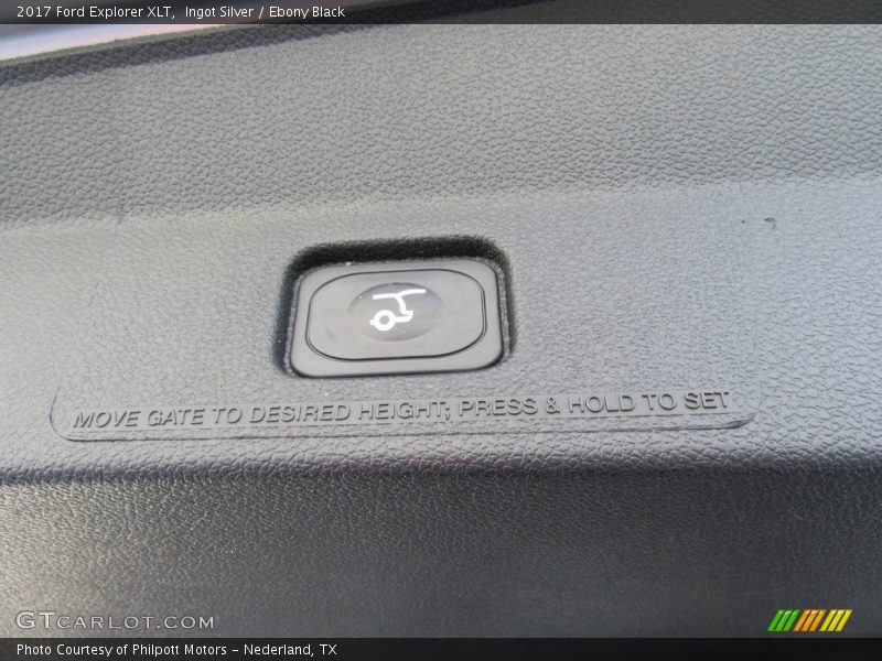Ingot Silver / Ebony Black 2017 Ford Explorer XLT
