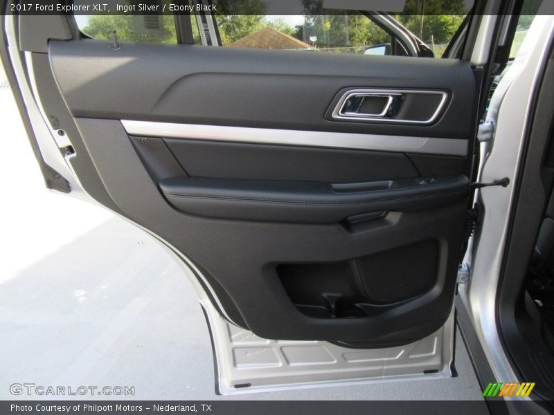 Ingot Silver / Ebony Black 2017 Ford Explorer XLT