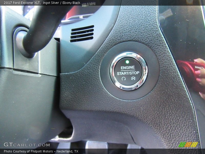 Ingot Silver / Ebony Black 2017 Ford Explorer XLT