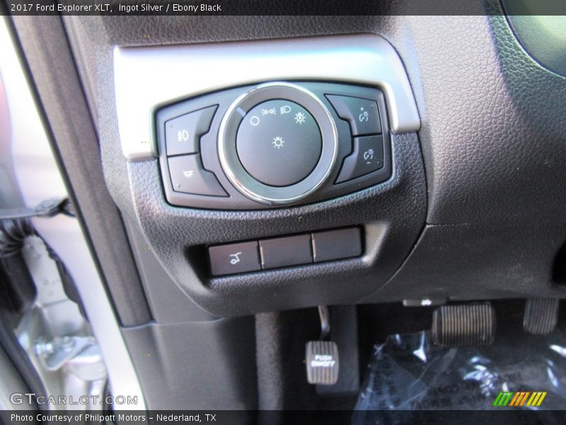 Ingot Silver / Ebony Black 2017 Ford Explorer XLT