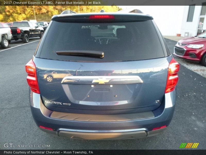 Patriot Blue Metallic / Jet Black 2017 Chevrolet Equinox LT AWD