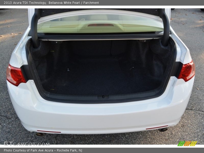 Bellanova White Pearl / Parchment 2013 Acura TSX Technology