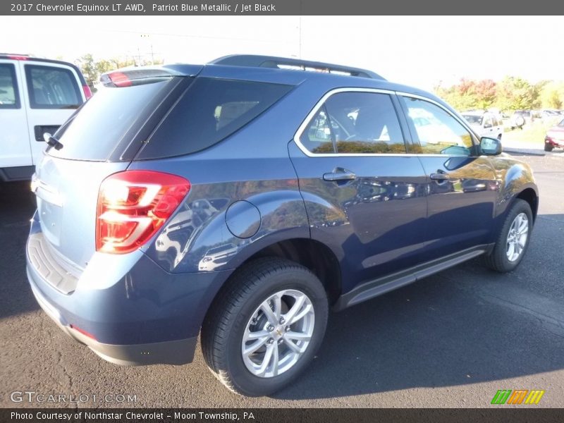 Patriot Blue Metallic / Jet Black 2017 Chevrolet Equinox LT AWD