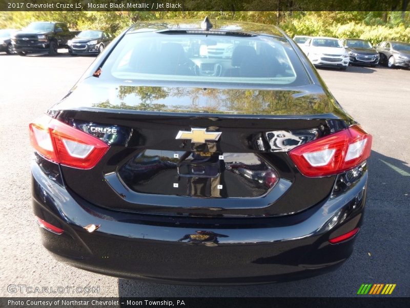 Mosaic Black Metallic / Jet Black 2017 Chevrolet Cruze LS