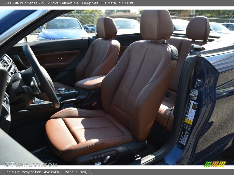 Front Seat of 2016 2 Series 228i xDrive Convertible
