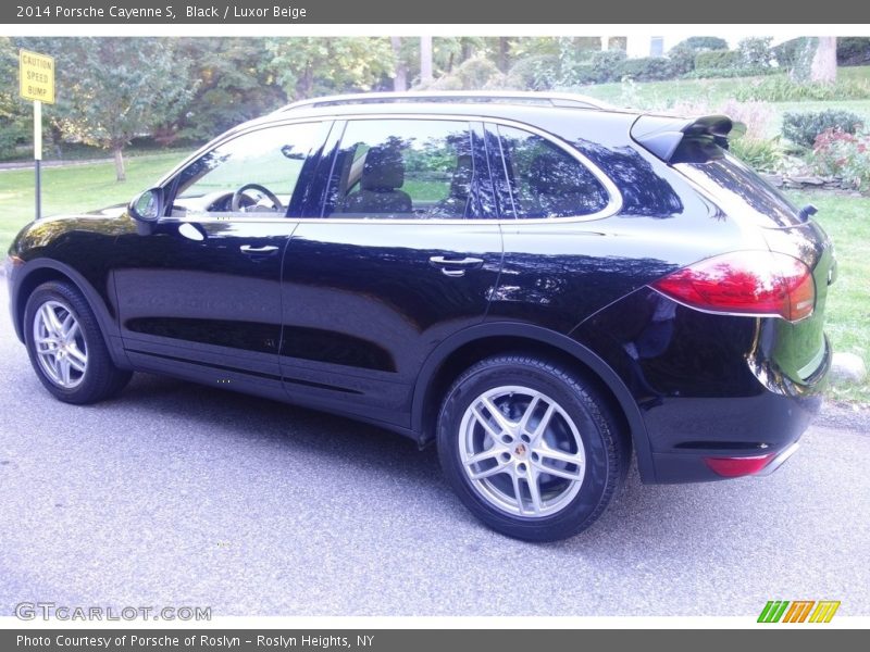 Black / Luxor Beige 2014 Porsche Cayenne S