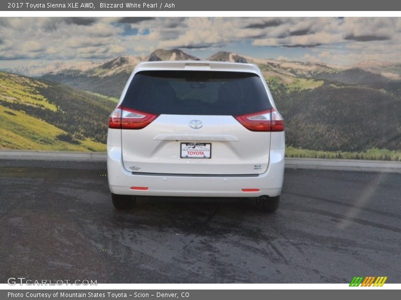 Blizzard White Pearl / Ash 2017 Toyota Sienna XLE AWD