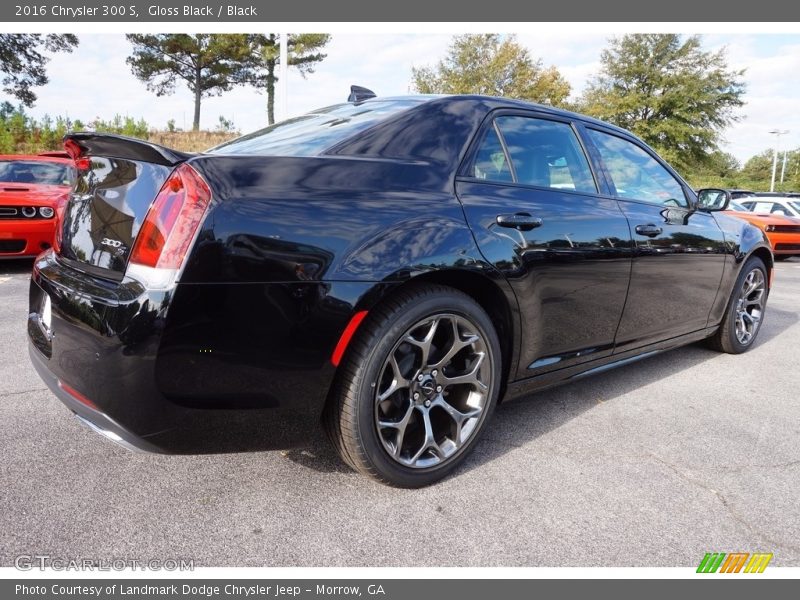 Gloss Black / Black 2016 Chrysler 300 S