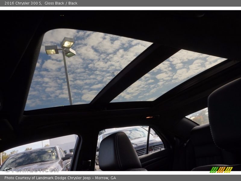 Gloss Black / Black 2016 Chrysler 300 S