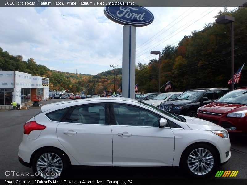 White Platinum / Medium Soft Ceramic 2016 Ford Focus Titanium Hatch