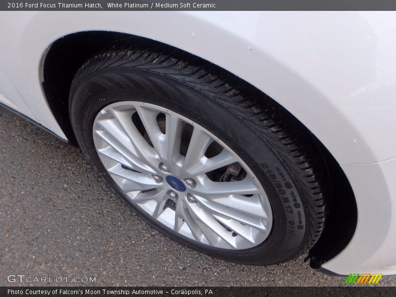 White Platinum / Medium Soft Ceramic 2016 Ford Focus Titanium Hatch