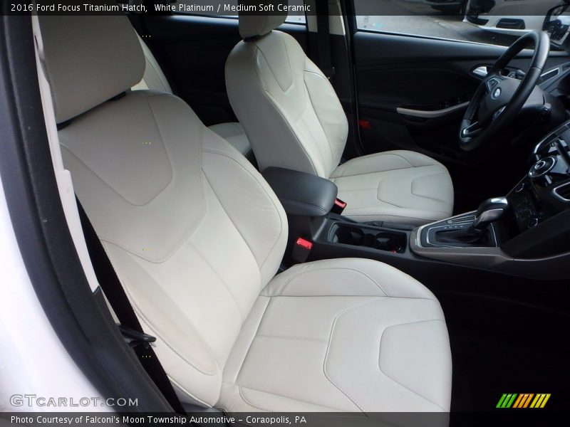 White Platinum / Medium Soft Ceramic 2016 Ford Focus Titanium Hatch
