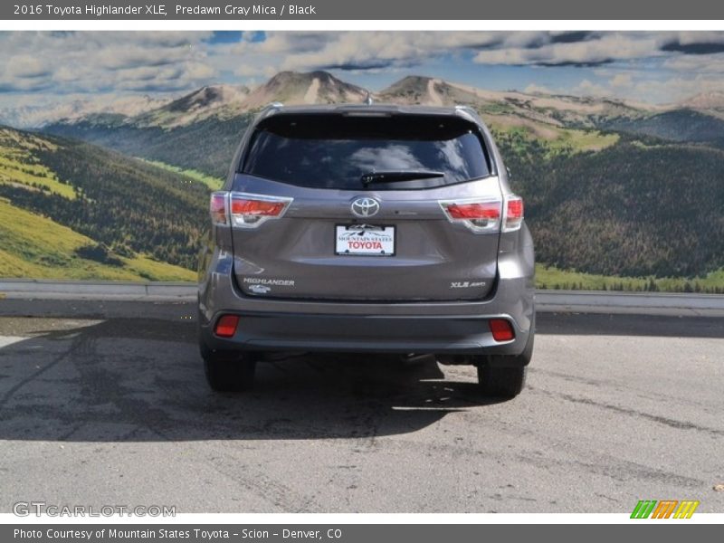 Predawn Gray Mica / Black 2016 Toyota Highlander XLE