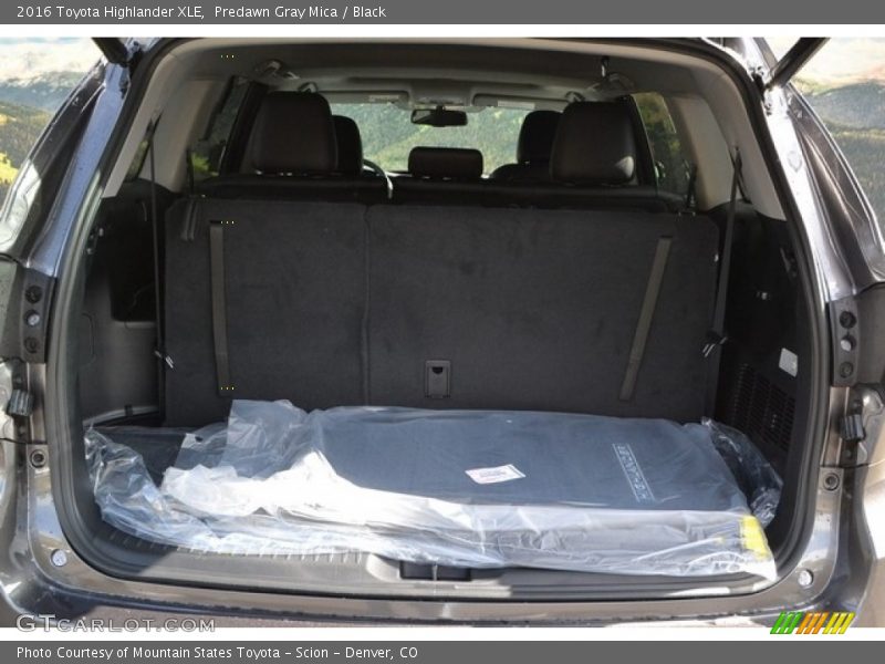 Predawn Gray Mica / Black 2016 Toyota Highlander XLE