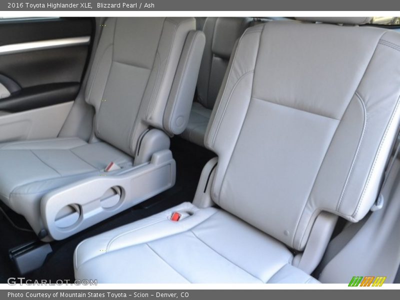 Blizzard Pearl / Ash 2016 Toyota Highlander XLE
