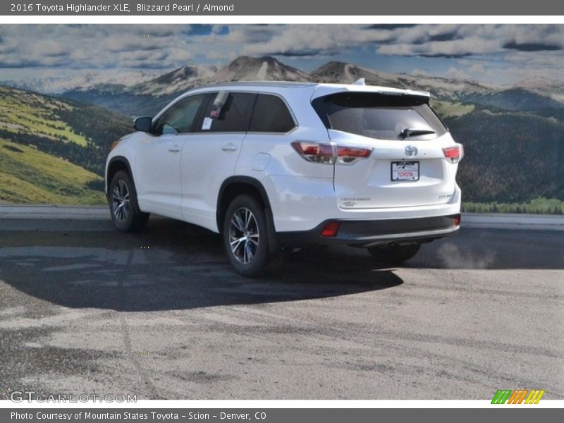Blizzard Pearl / Almond 2016 Toyota Highlander XLE