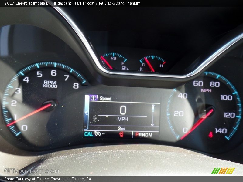 Iridescent Pearl Tricoat / Jet Black/Dark Titanium 2017 Chevrolet Impala LT