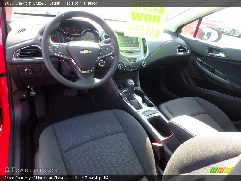 Red Hot / Jet Black 2016 Chevrolet Cruze LT Sedan