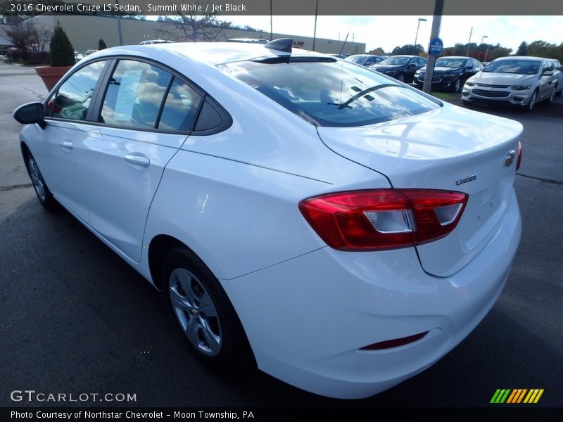 Summit White / Jet Black 2016 Chevrolet Cruze LS Sedan