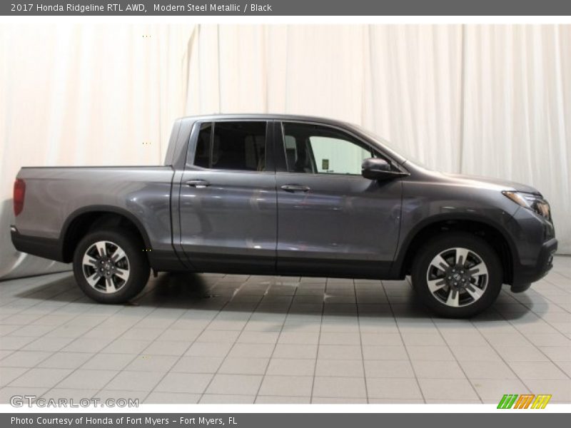 Modern Steel Metallic / Black 2017 Honda Ridgeline RTL AWD