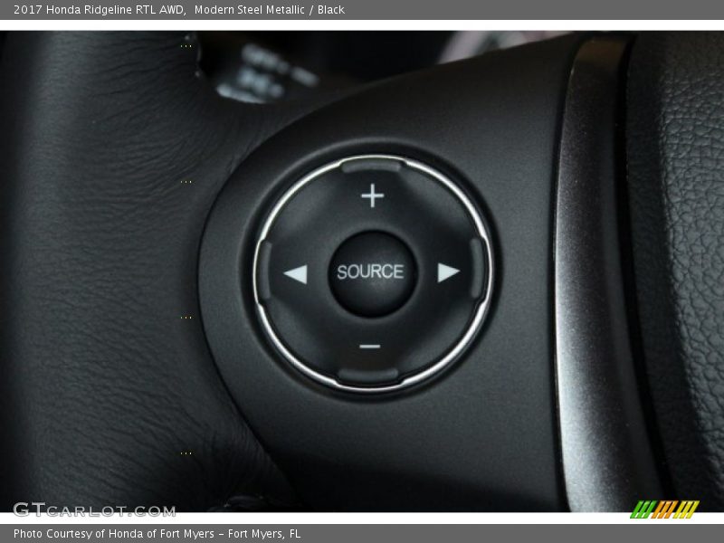 Modern Steel Metallic / Black 2017 Honda Ridgeline RTL AWD