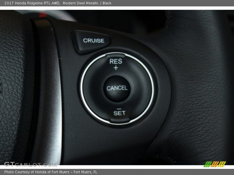 Modern Steel Metallic / Black 2017 Honda Ridgeline RTL AWD