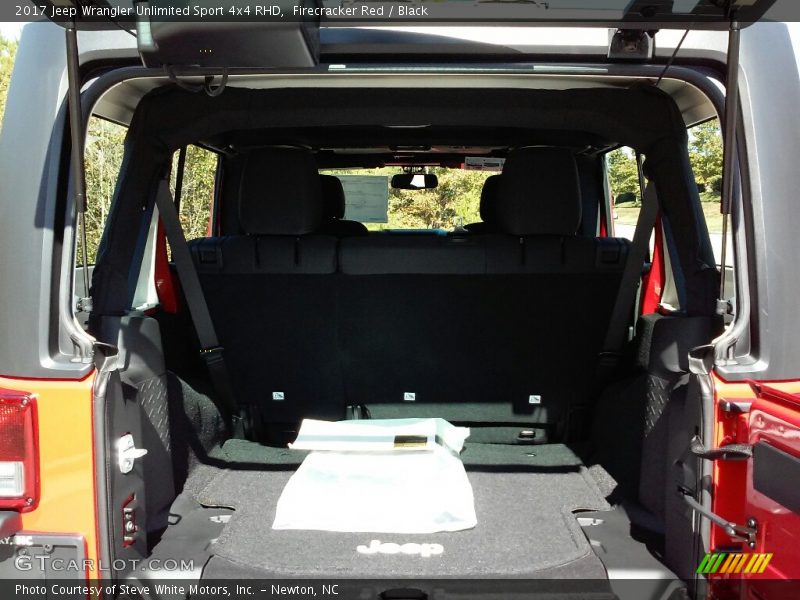  2017 Wrangler Unlimited Sport 4x4 RHD Trunk