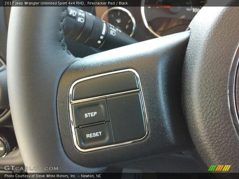 Controls of 2017 Wrangler Unlimited Sport 4x4 RHD