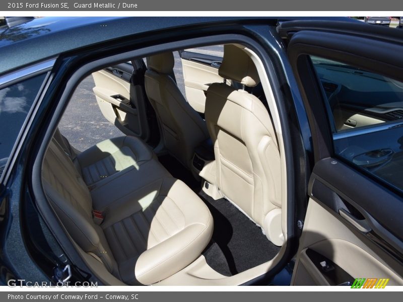 Guard Metallic / Dune 2015 Ford Fusion SE
