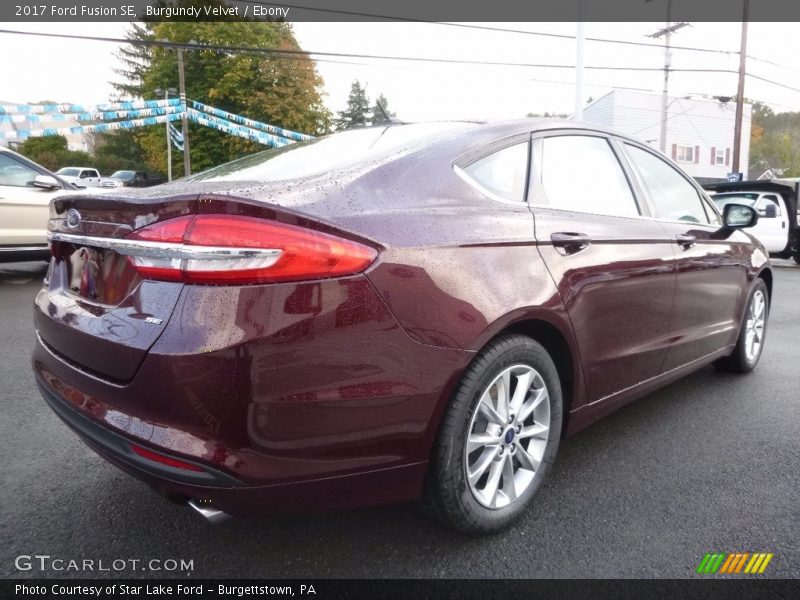 Burgundy Velvet / Ebony 2017 Ford Fusion SE