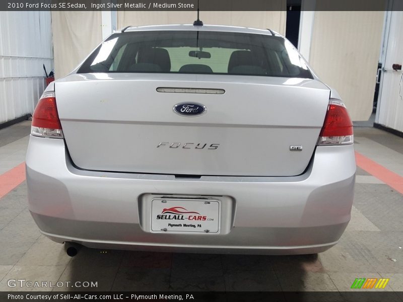 Ingot Silver Metallic / Medium Stone 2010 Ford Focus SE Sedan