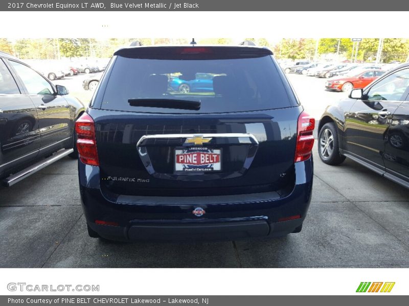 Blue Velvet Metallic / Jet Black 2017 Chevrolet Equinox LT AWD