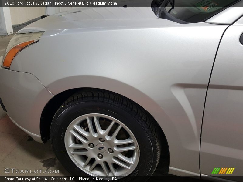 Ingot Silver Metallic / Medium Stone 2010 Ford Focus SE Sedan