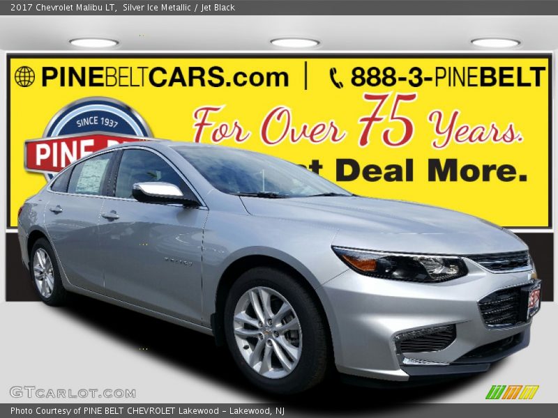 Silver Ice Metallic / Jet Black 2017 Chevrolet Malibu LT
