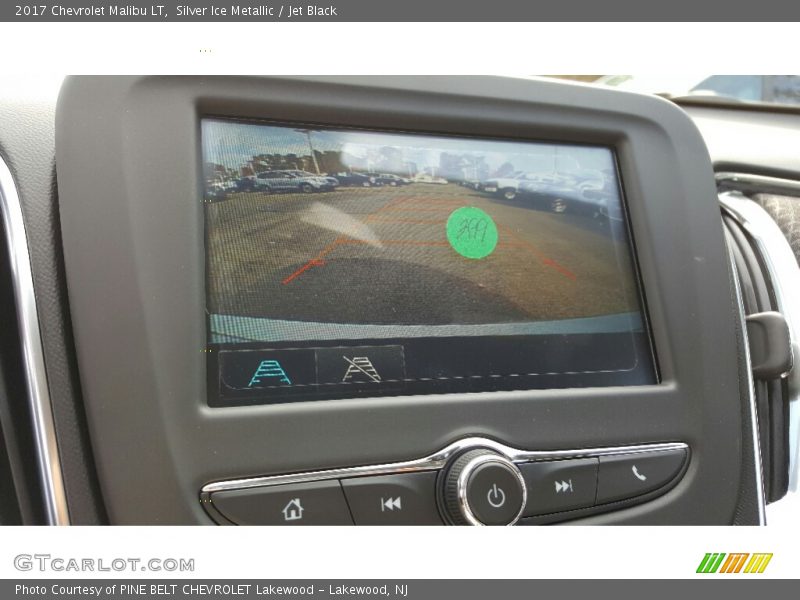 Silver Ice Metallic / Jet Black 2017 Chevrolet Malibu LT