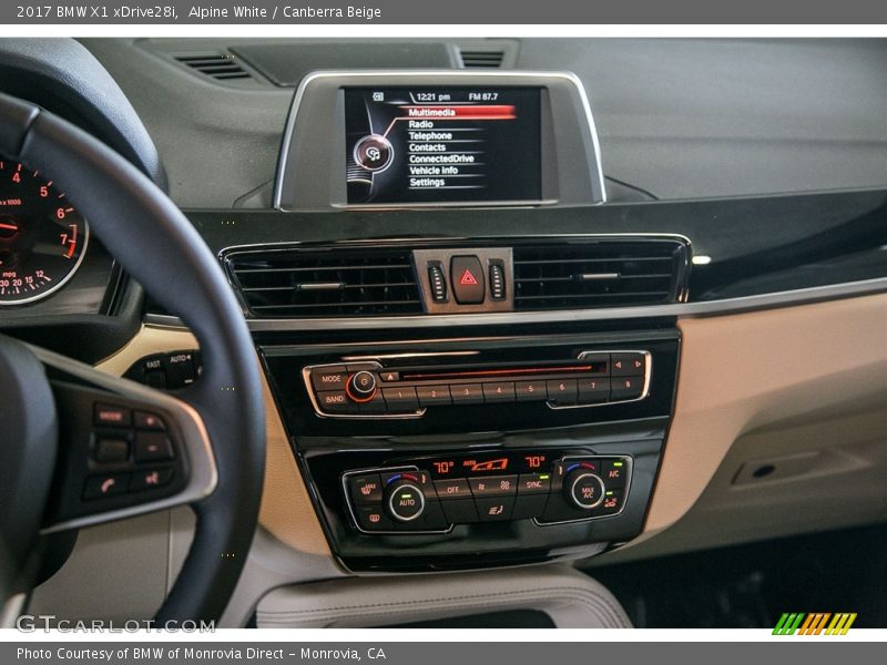 Alpine White / Canberra Beige 2017 BMW X1 xDrive28i