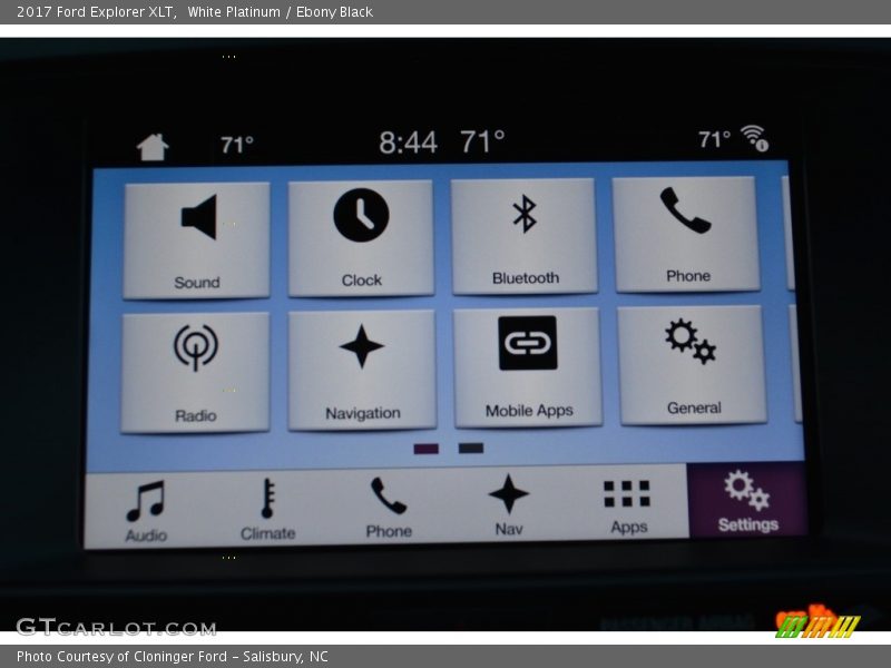 White Platinum / Ebony Black 2017 Ford Explorer XLT