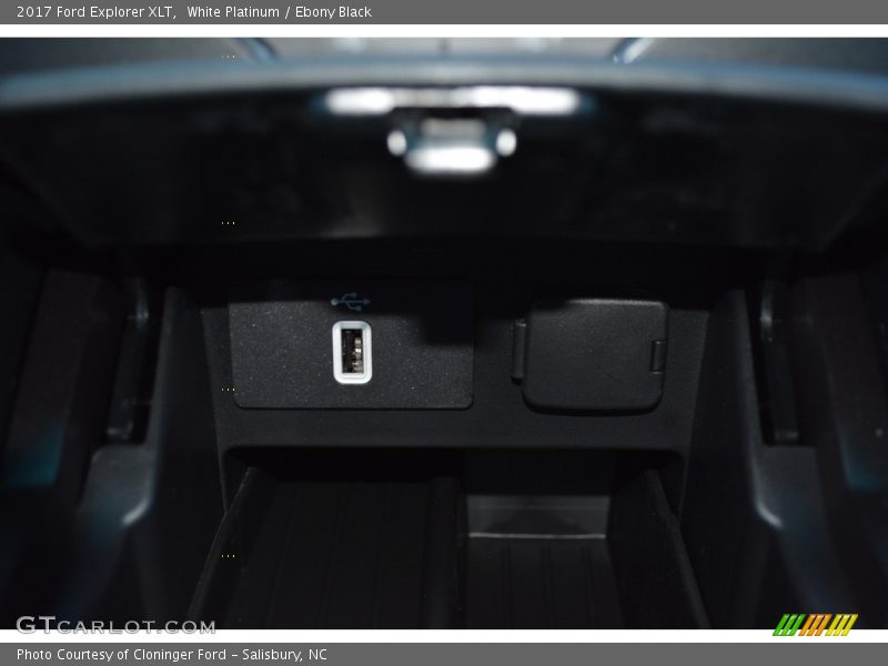 White Platinum / Ebony Black 2017 Ford Explorer XLT