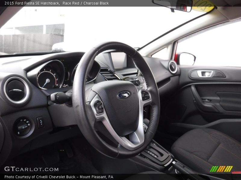 Race Red / Charcoal Black 2015 Ford Fiesta SE Hatchback