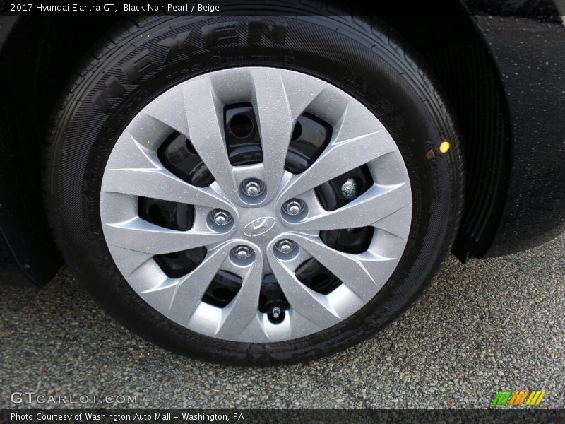 Black Noir Pearl / Beige 2017 Hyundai Elantra GT