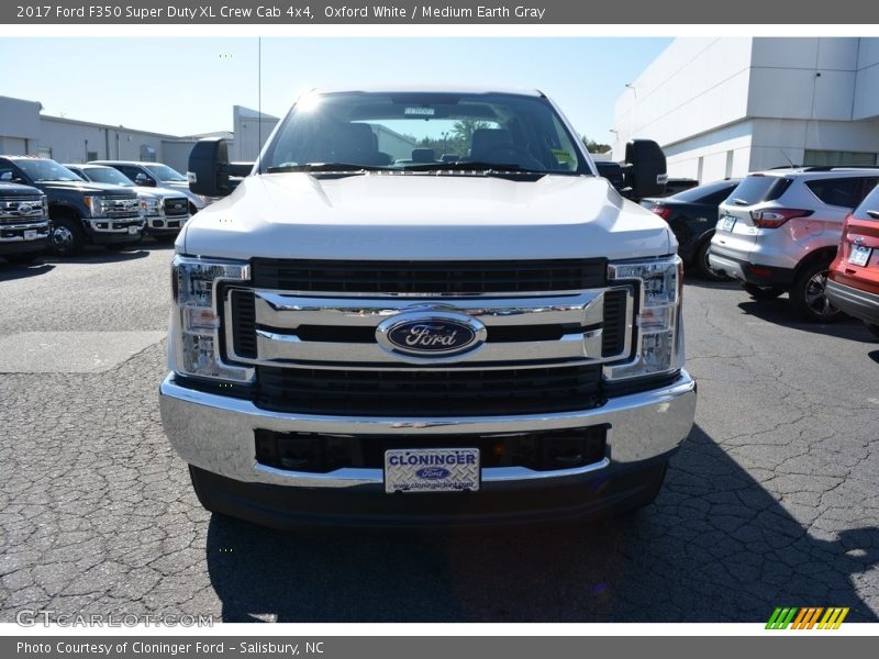 Oxford White / Medium Earth Gray 2017 Ford F350 Super Duty XL Crew Cab 4x4