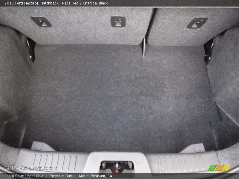 Race Red / Charcoal Black 2015 Ford Fiesta SE Hatchback