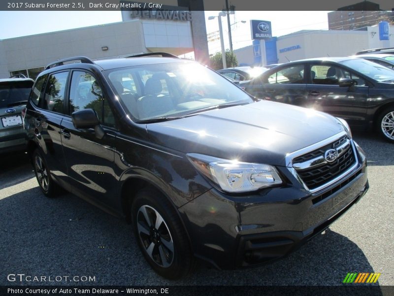 Dark Gray Metallic / Gray 2017 Subaru Forester 2.5i