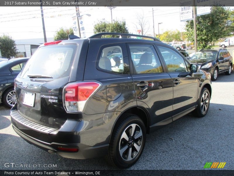 Dark Gray Metallic / Gray 2017 Subaru Forester 2.5i